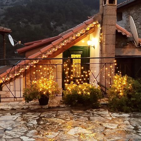 Kristi's Homes - Beautiful Attic in Dimitsana Exterior foto