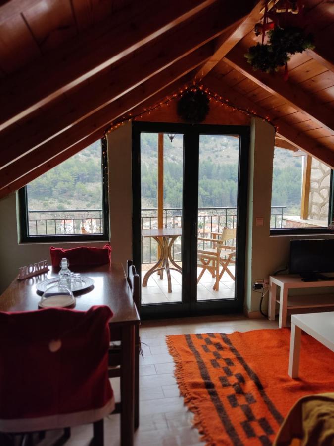 Kristi's Homes - Beautiful Attic in Dimitsana Exterior foto